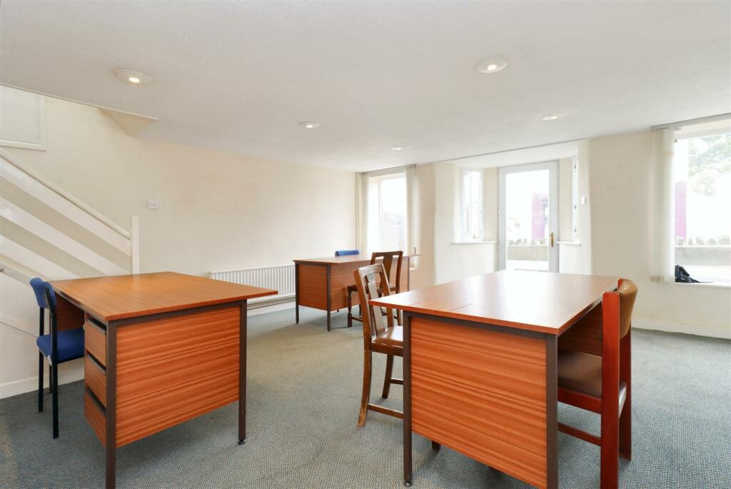 Additional image 4 of High Street offices in Yatton