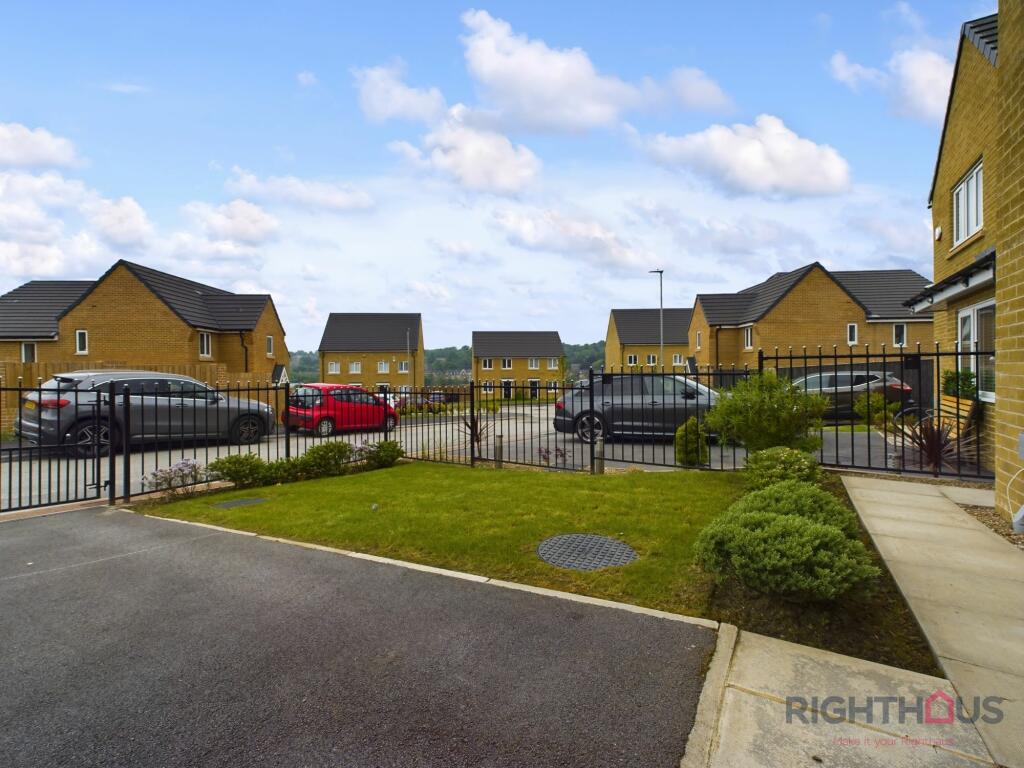 Additional image 15 of Meadow Walk Drive, Bradford, BD2