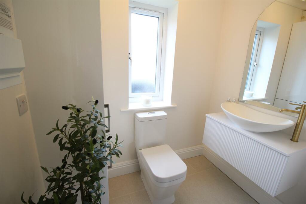 Additional image 10 of Delph Hill Close, Low Moor, Bradford