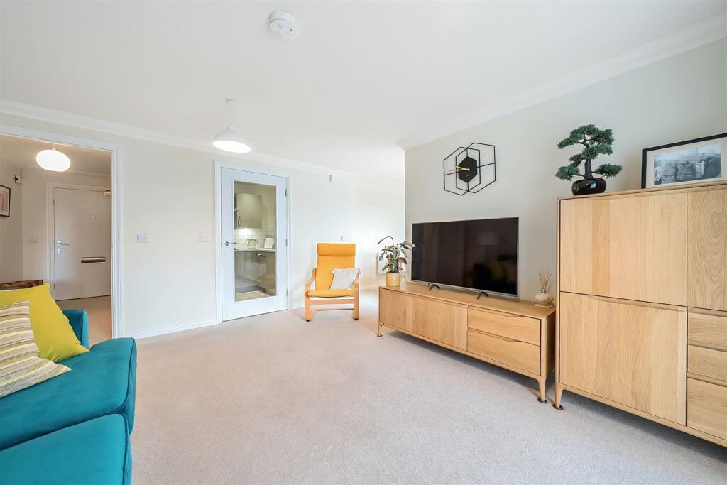 Additional image 4 of Edinburgh Lodge, Orpington