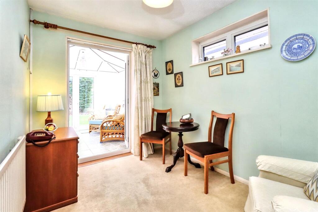 Additional image 7 of Charming Clevedon bungalow in desirable cul-de-sac