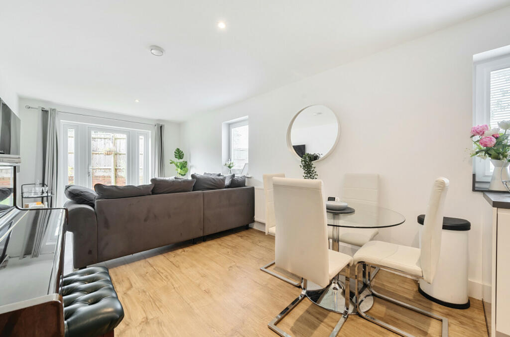 Additional image 11 of Cottonwood Close, Farnborough, Orpington, Kent, BR6