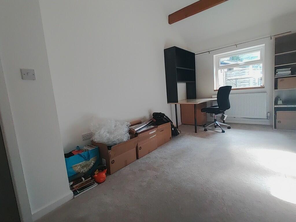 Additional image 11 of Low Lane, Clayton