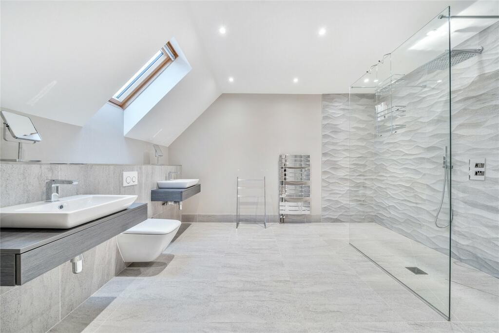 Additional image 37 of Wood Way, Farnborough Park