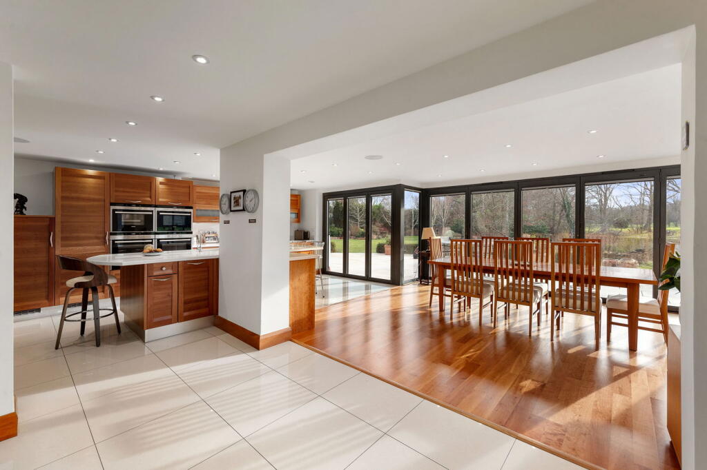 Additional image 14 of Barnfield Wood Close, Beckenham, BR3