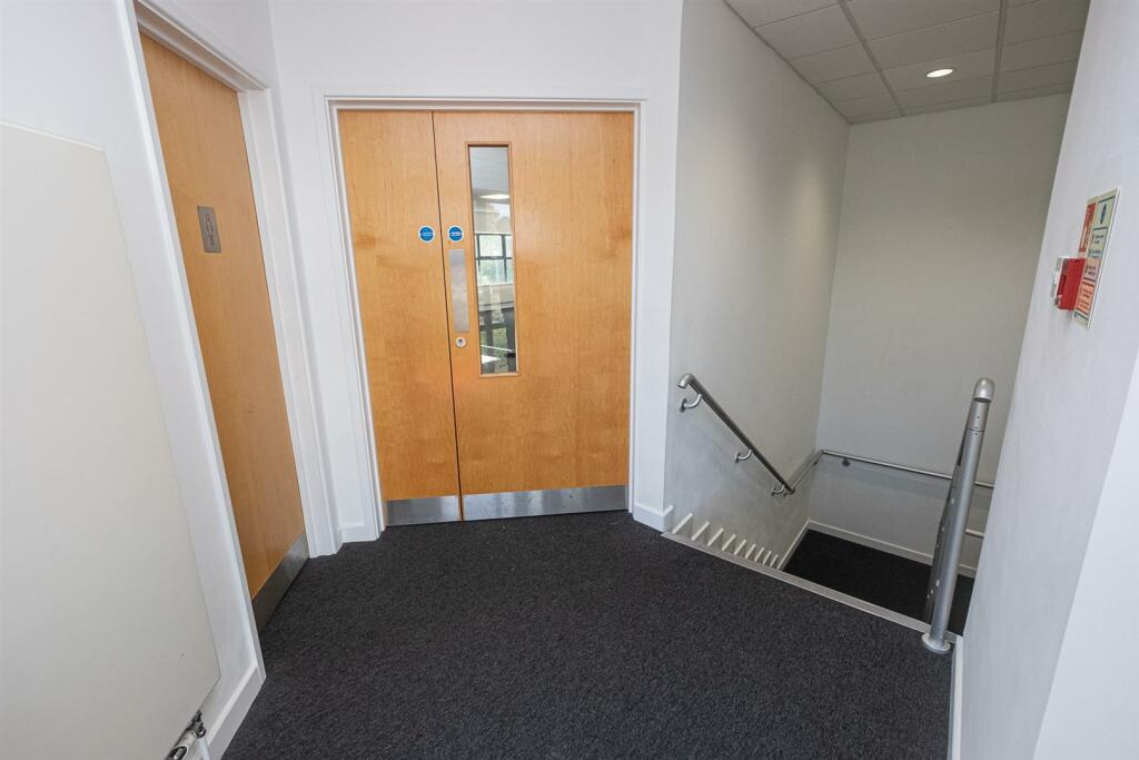 Additional image 22 of FREEHOLD OFFICE BUILDING | BS20