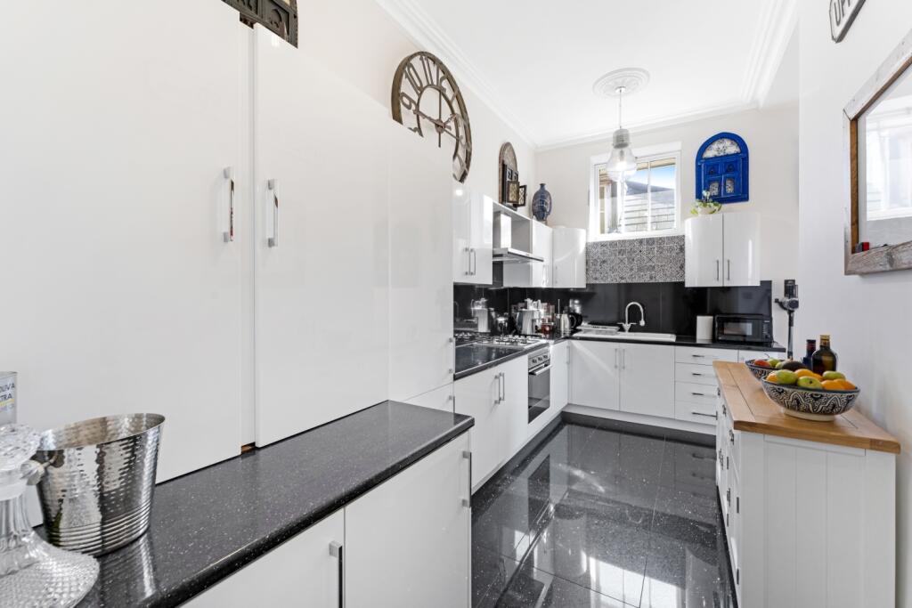 Additional image 8 of Upper Belgrave Road, Clifton, Bristol, BS8 2XQ