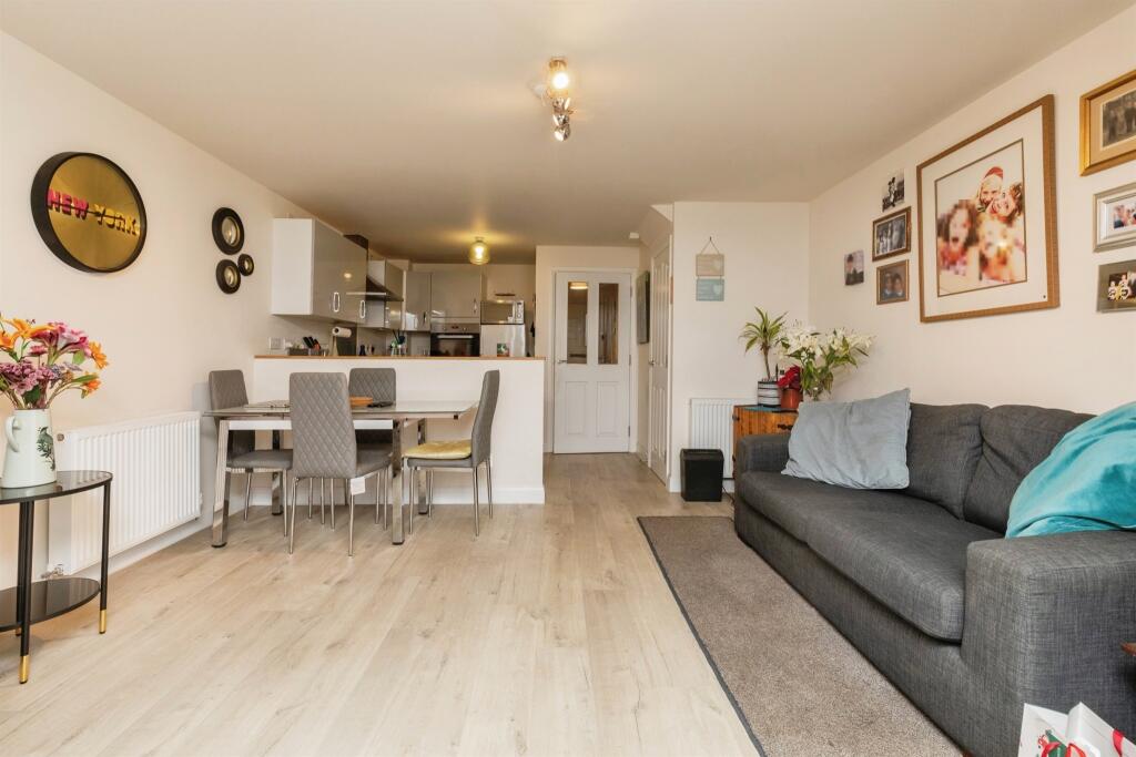 Additional image 14 of Derham Crescent, Yate, Bristol