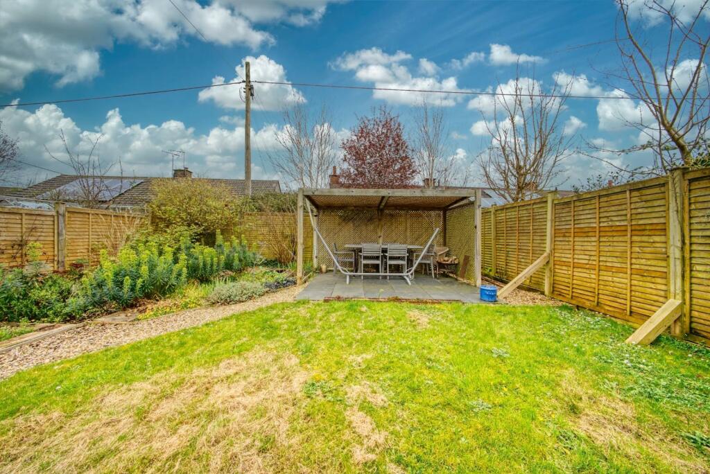 Additional image 16 of Exceptional extended family home in the village of Cleeve