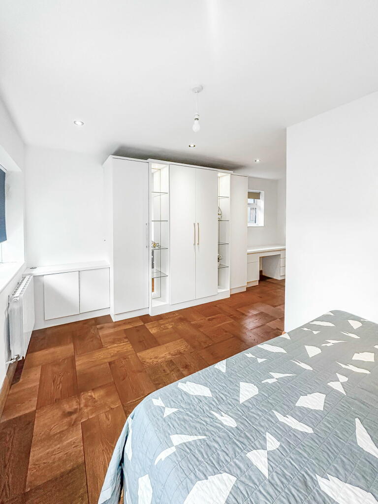 Additional image 27 of Merewood Close, Bromley, BR1 2AN