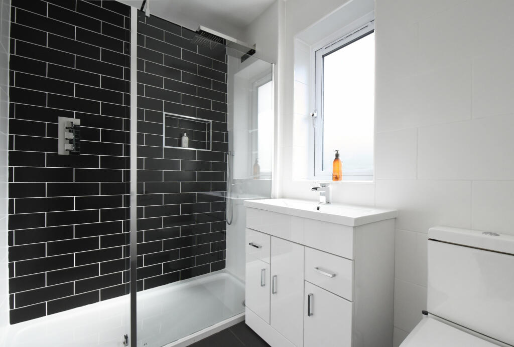 Additional image 16 of Southborough Road, Bromley