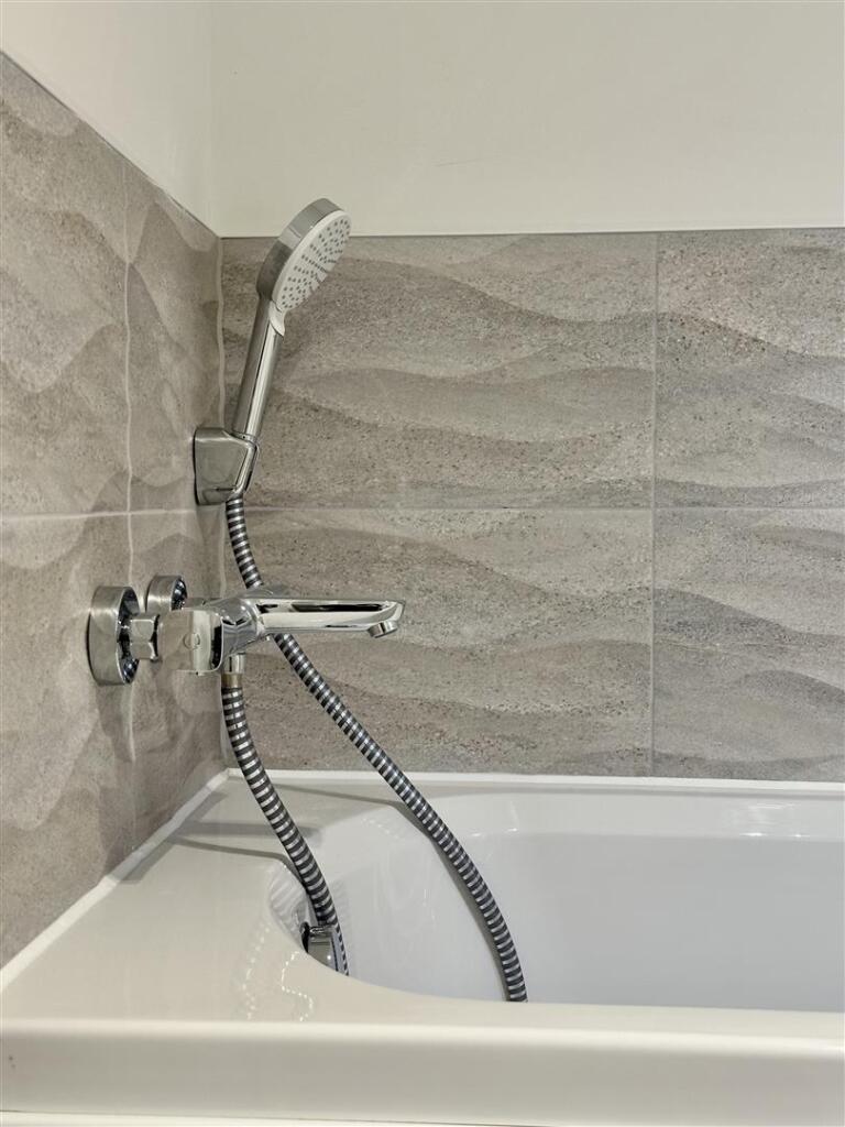 Additional image 24 of Curlew Way, Cheddar