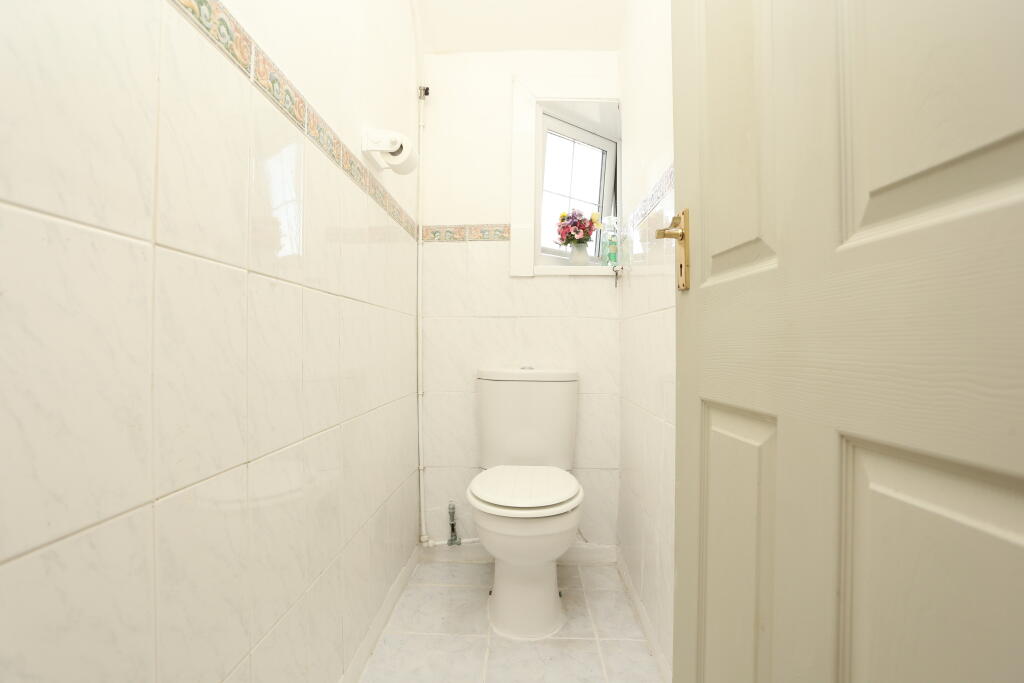 Additional image 12 of Ridgeway Drive, Bromley, BR1