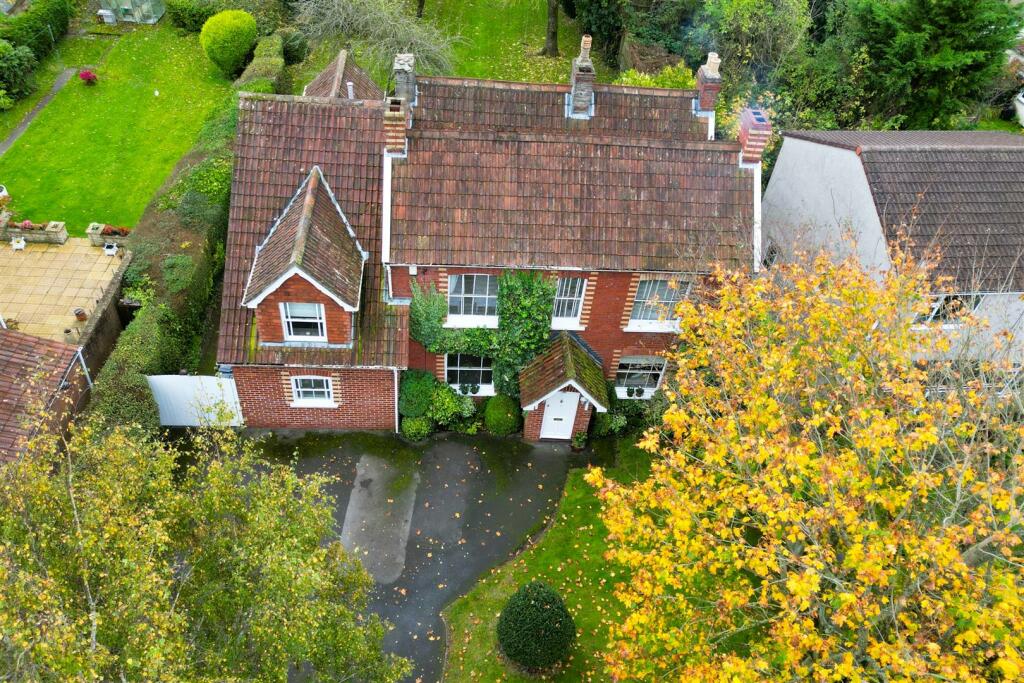 Additional image 4 of HOUSE + PLOT | PP 3 HOUSES | KINGSWOOD