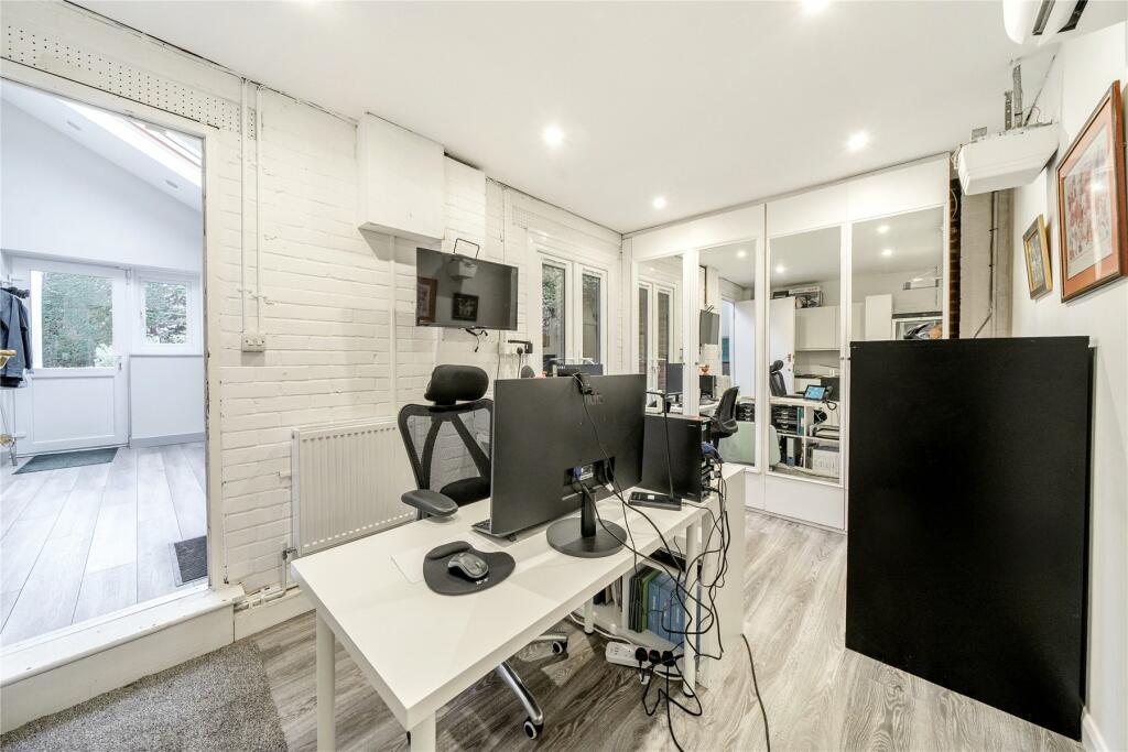 Additional image 28 of Southwater Close, Beckenham Place Park, Beckenham