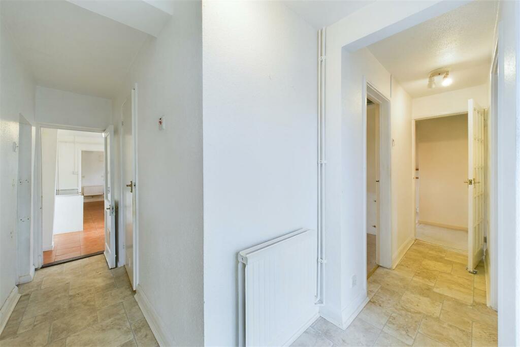 Additional image 9 of DETACHED | BASIC UPDATING | STOKE LODGE