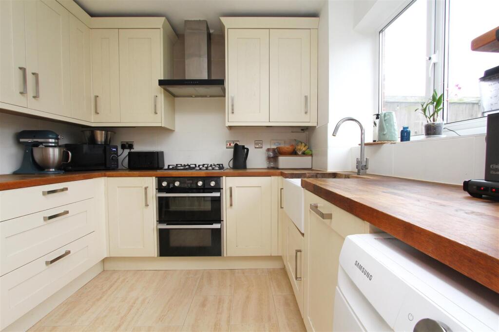 Additional image 3 of Hale Close, Hanham, Bristol