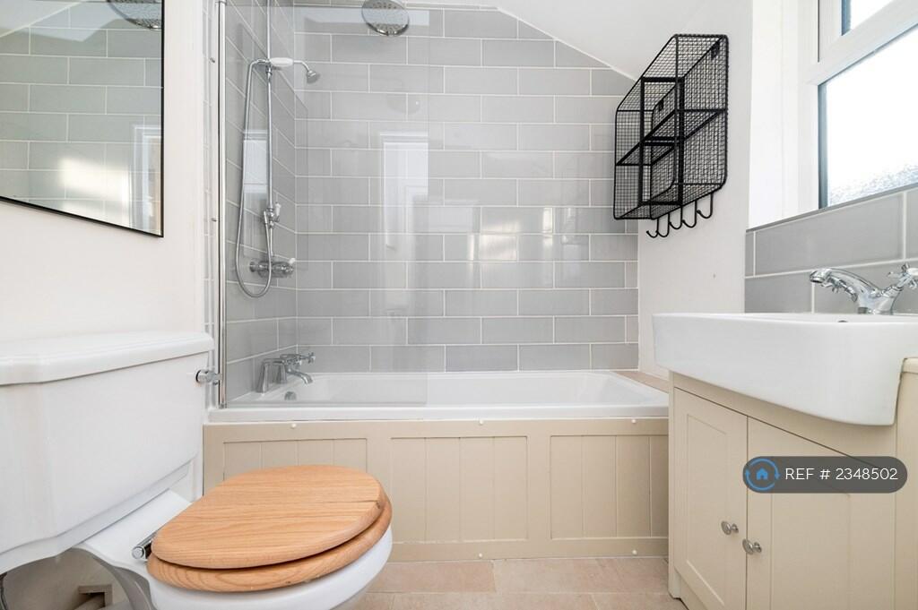 Additional image 8 of Wharton Road, Bromley, BR1