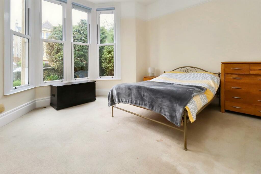 Additional image 4 of Situated between Clevedon Seafront & Town Centre