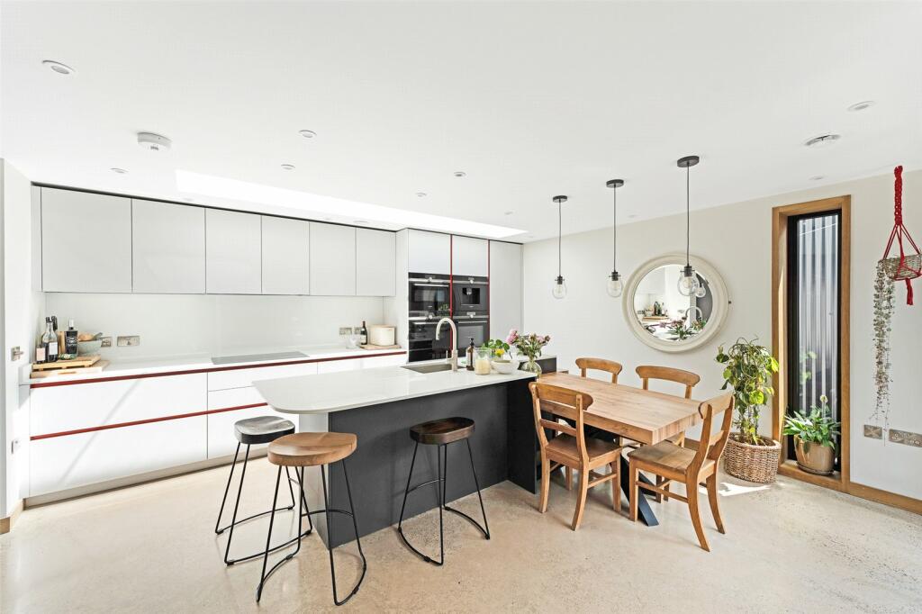 Additional image 3 of Courtlands Lane, Bristol, BS3