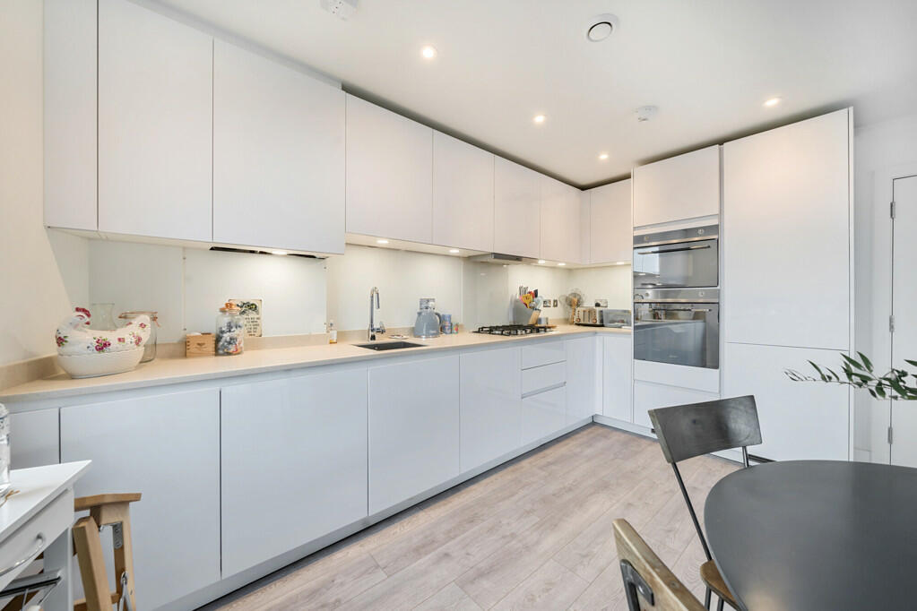 Additional image 6 of Homesdale Road, Bromley