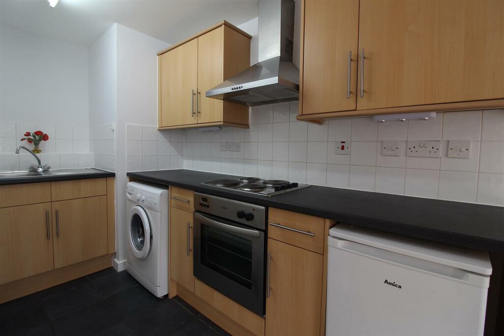 Additional image 5 of Wick Road, Bristol