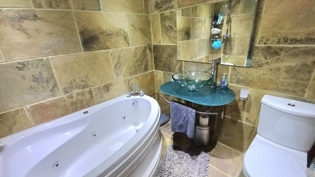 Additional image 13 of Emmeline Close, Bradford, BD10