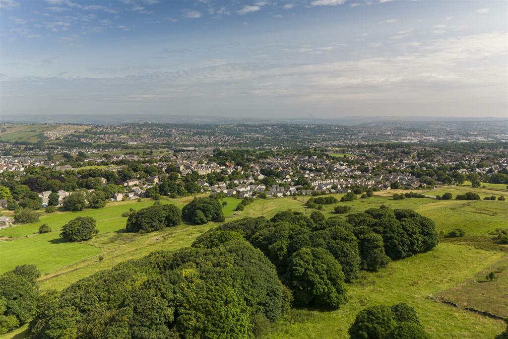 Additional image 17 of Back Lane, Queensbury