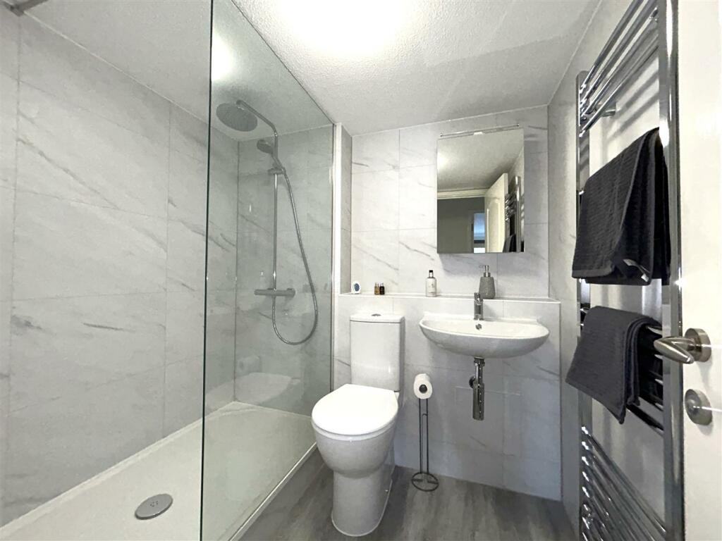 Additional image 5 of Spruce Park, Cumberland Road