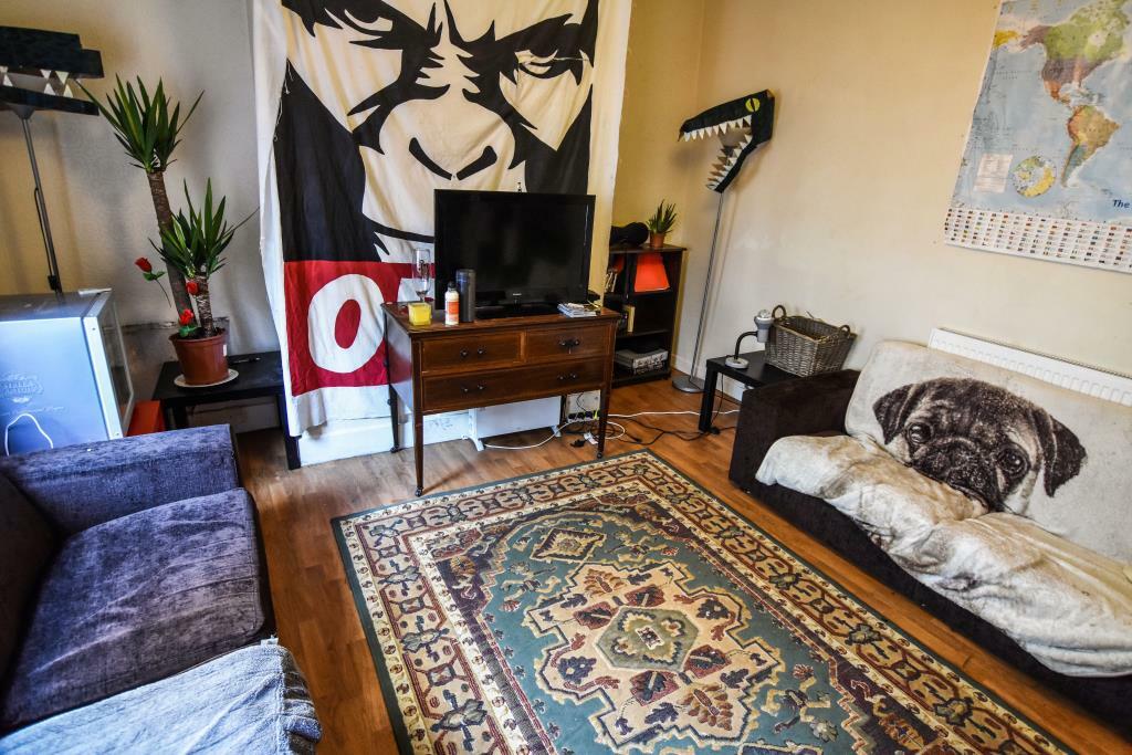 Tailors Court, Bristol, BS1 2EY