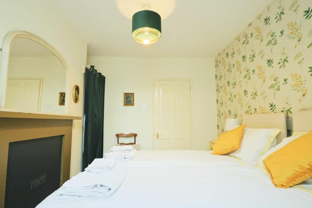 Additional image 19 of Basement Flat,  Caledonia Place, Bristol