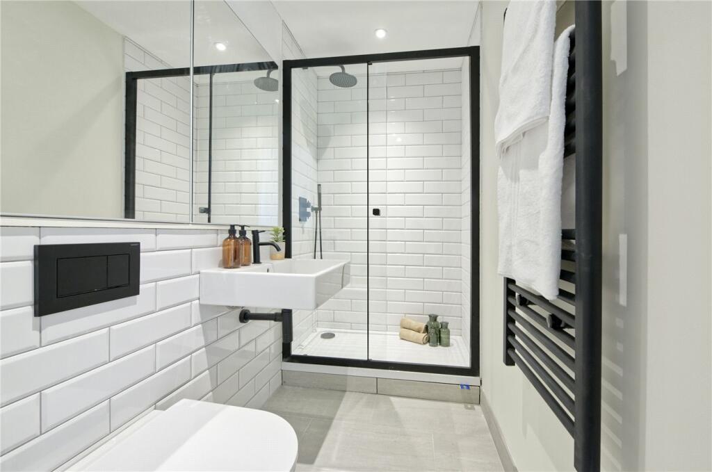 Additional image 4 of High Street, Beckenham, BR3