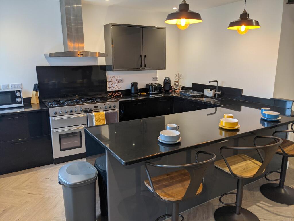 Additional image 6 of Room 3, Goodwin Drive