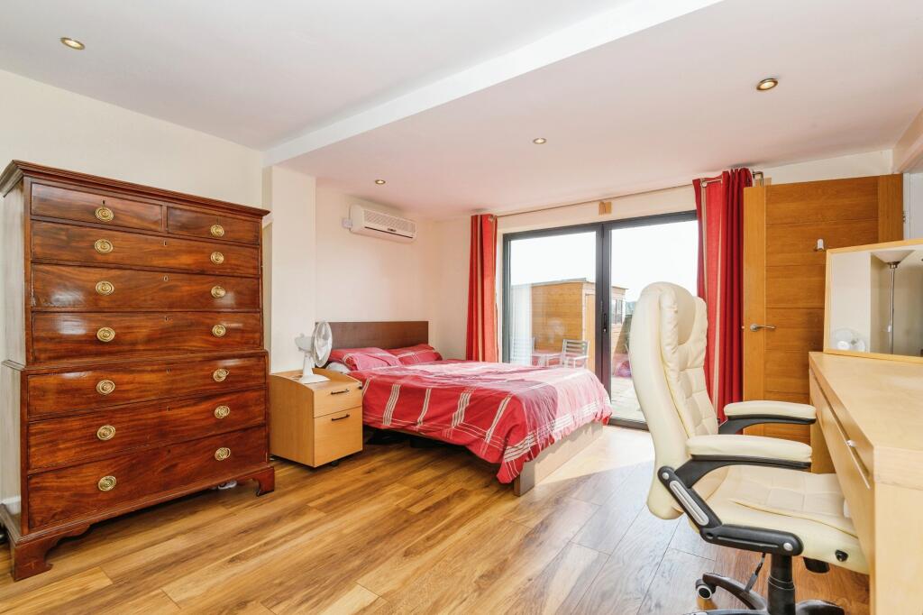 Additional image 12 of Hunsworth Lane, Cleckheaton, BD19