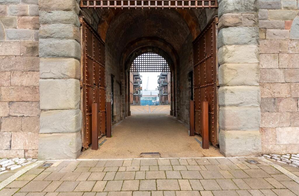 Additional image 27 of The Gateway, Redcliffe