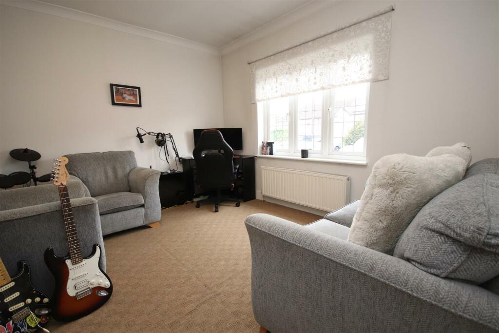 Additional image 9 of Main Road, Hextable, Swanley