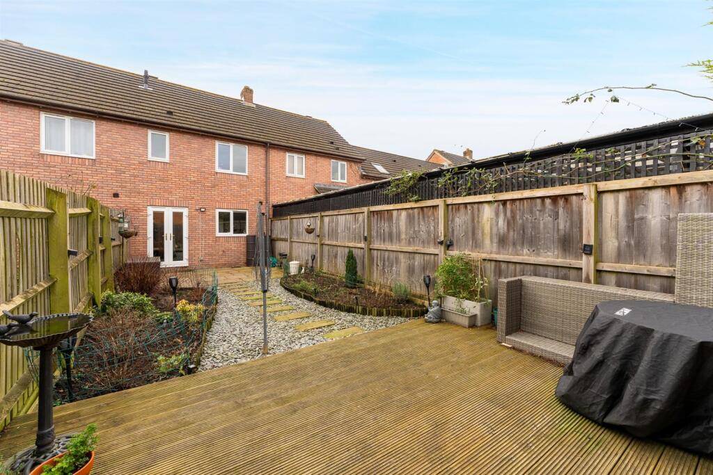 Additional image 19 of The Avenue, St. Georges - BEAUTIFUL HOUSE WITH GARAGE