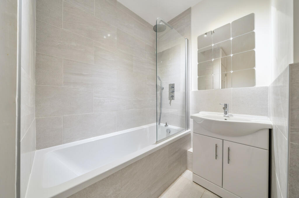 Additional image 3 of Kemnal Road, Chislehurst, BR7