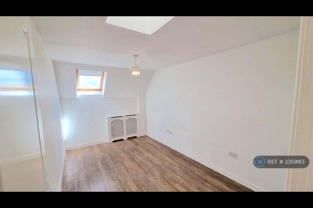 Additional image 14 of Wells View Drive, Bromley, BR2