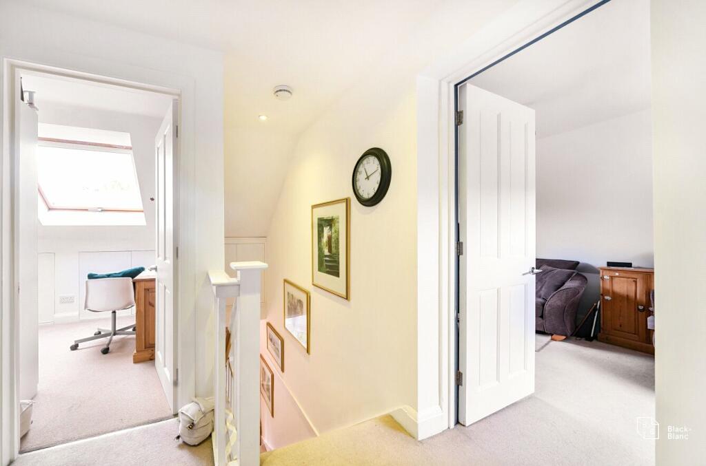 Additional image 25 of Hawes Lane, West Wickham, BR4