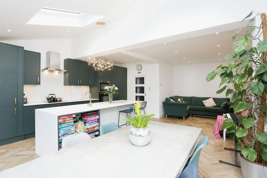 Additional image 4 of Ronalds Road, Bromley, BR1