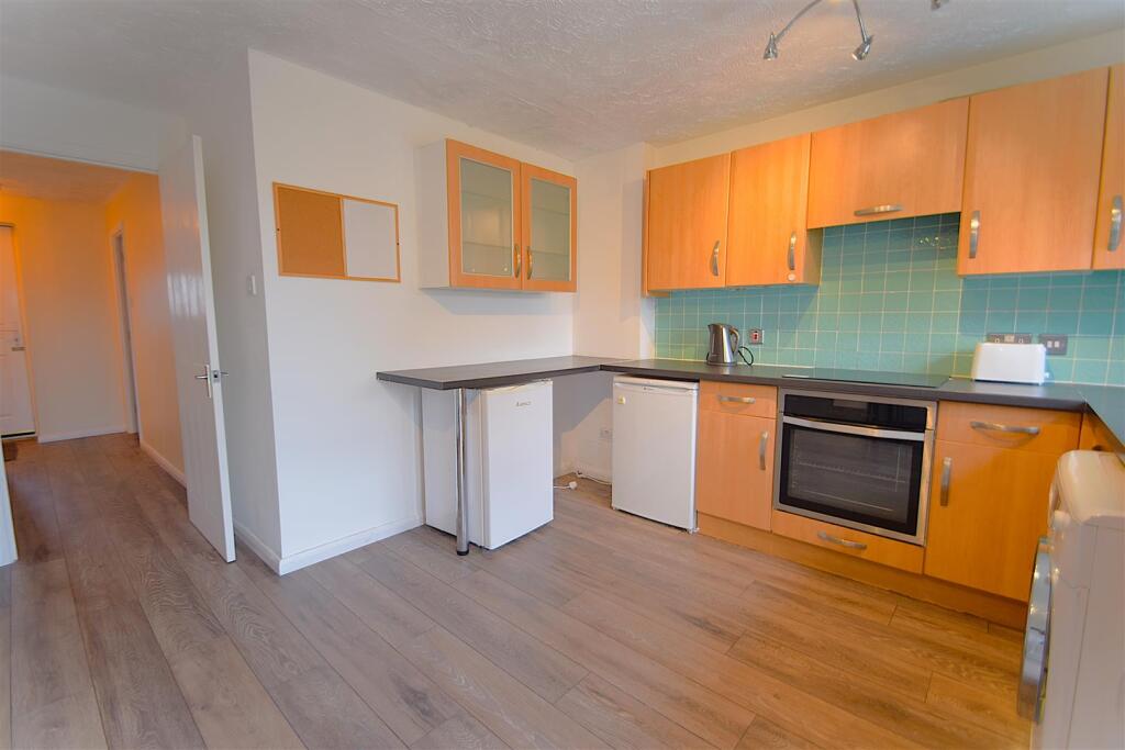 Additional image 9 of Station Road, Severn Beach