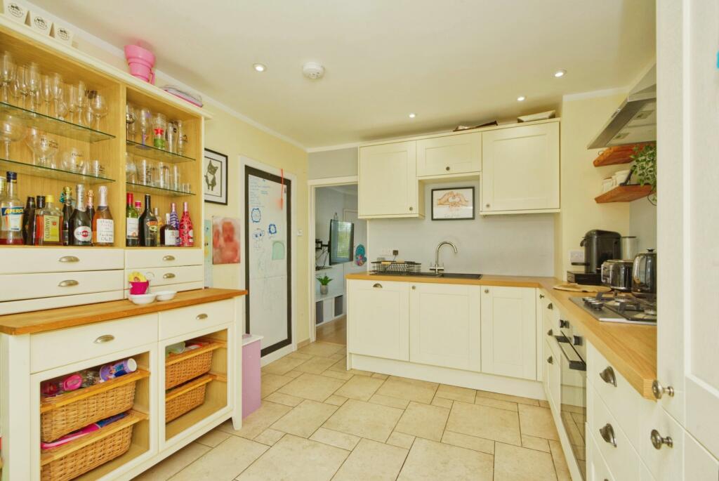 Additional image 5 of St. Austell Road, Weston-super-Mare - LARGE GARDEN