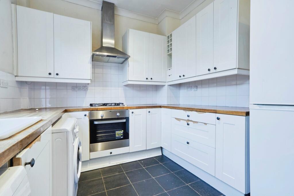 Additional image 3 of Apperley Road, Bradford, BD10