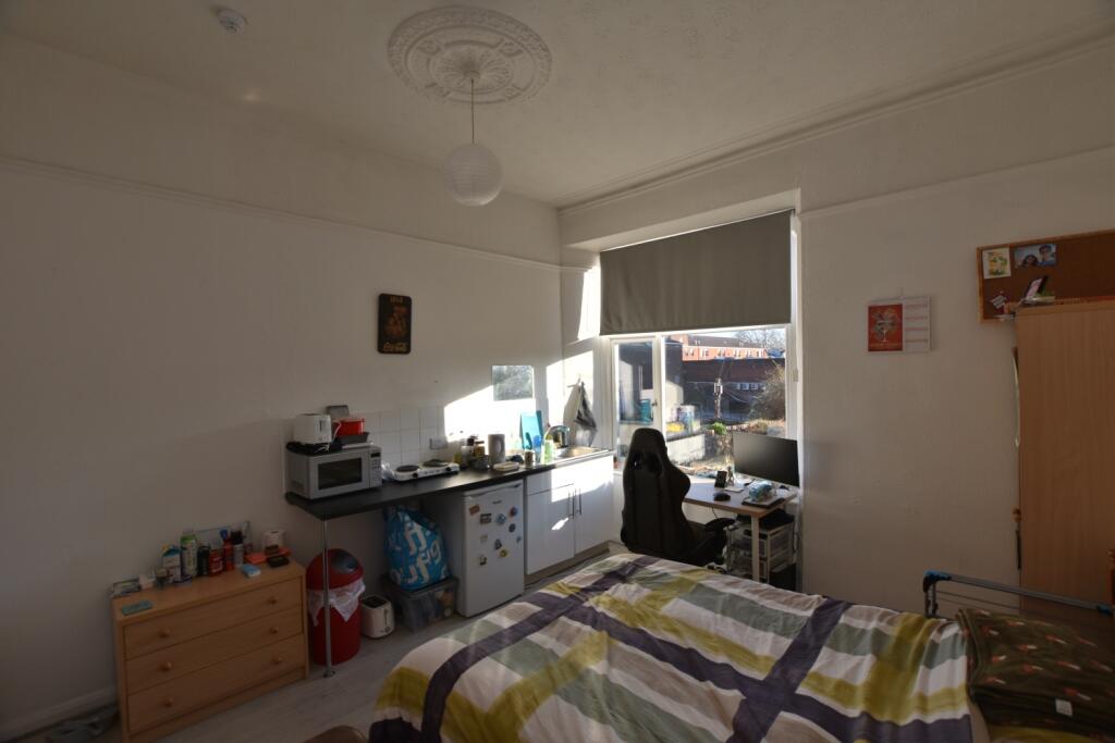 Additional image 2 of Room 3, Whatley Road, Clifton, Bristol, BS8