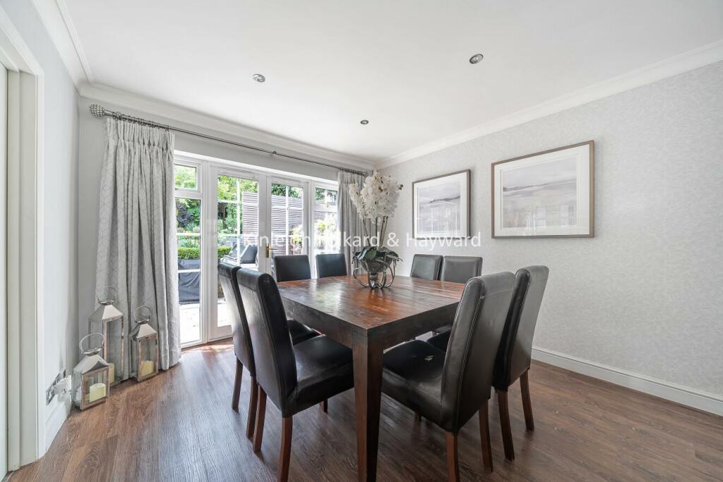 Additional image 4 of Pickwick Way, Chislehurst