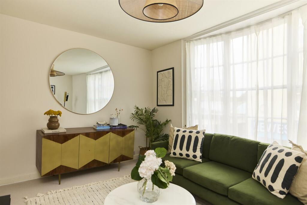 Additional image 10 of High Street, Lewes, BN7 1XH