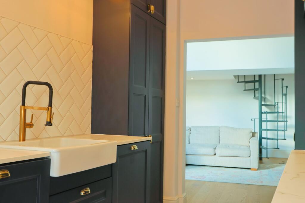 Additional image 7 of Royal York Crescent, Bristol