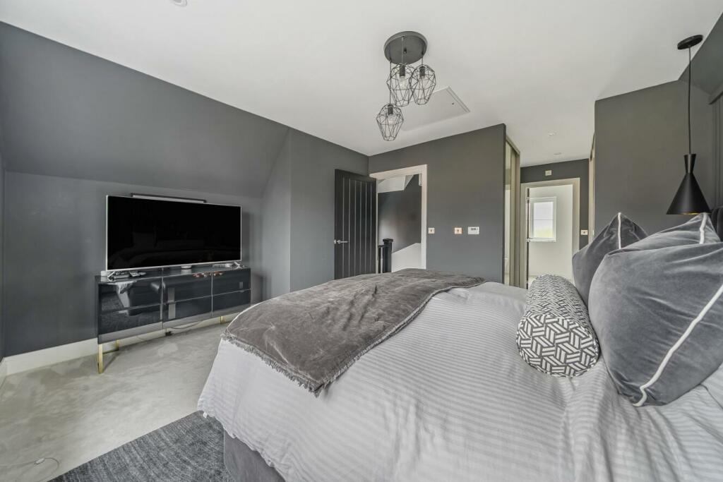 Additional image 13 of Roman Way, Beckenham