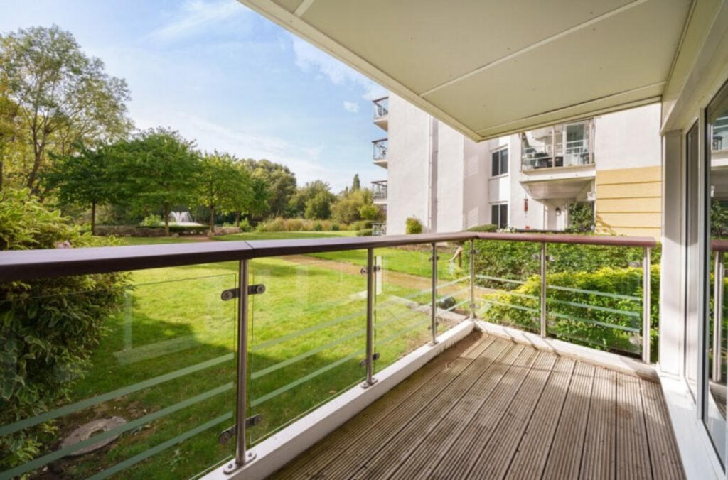 Additional image 11 of Creswell Drive, Beckenham, BR3